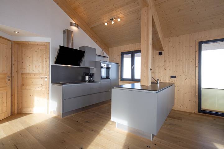 Ferienhaus # 3 mit Sauna, Whirlwanne innen und Whirlpool außen in Stadl-Predlitz, Turracher Höhe