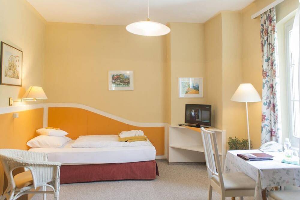 Einzelzimmer - Hotel Landsitz Pichlschloss in Mariahof, Lavanttaler Alpen