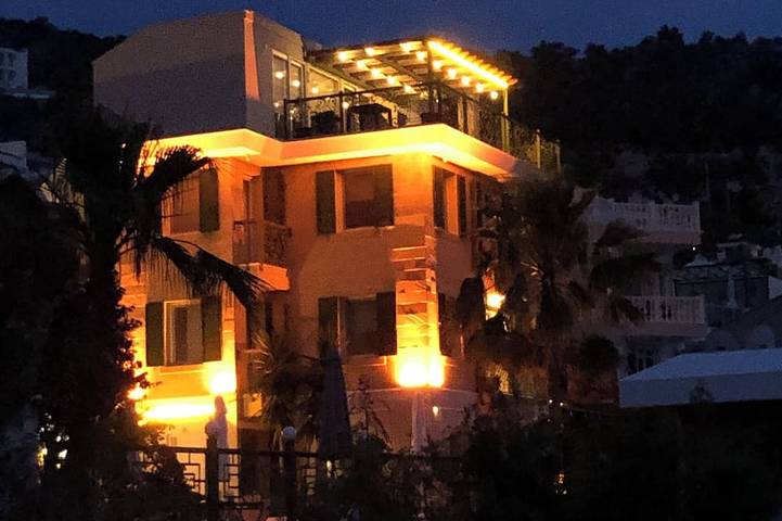 Luxus- Villa s mit Pool in Strandnähe in Kalkan, Antalya – Platz für bis zu 15 Gäste in Kaş, Provinz Antalya