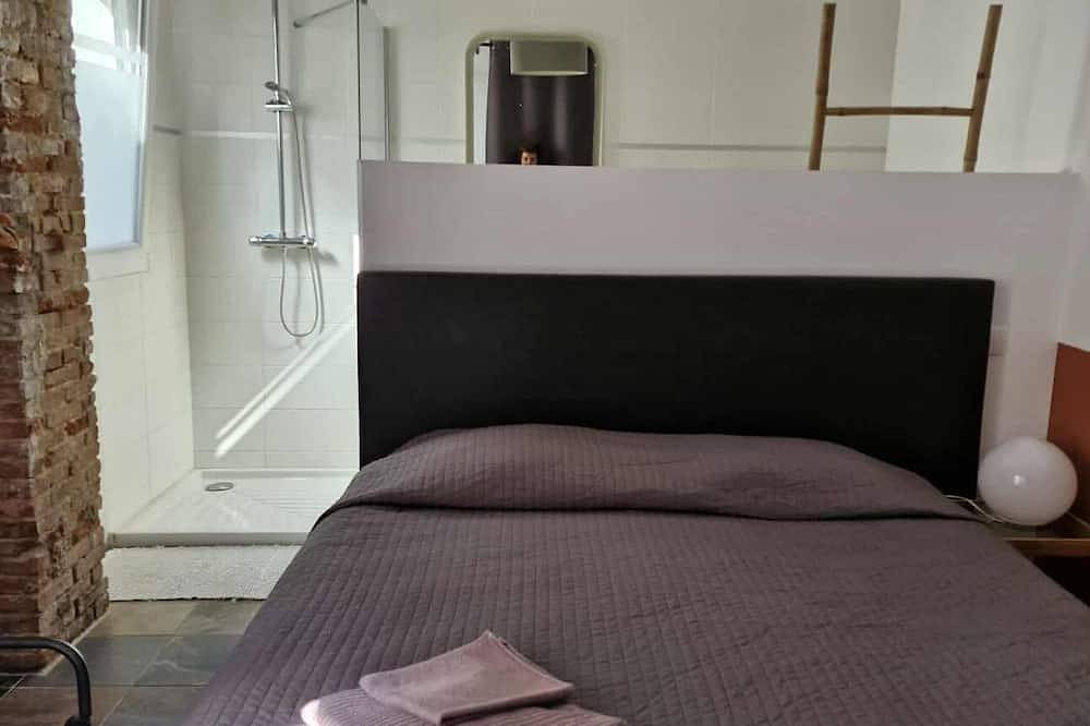 Entire apartment, Nice-Spa-Sea view-Garden-8 People in Nice (France), Nice region