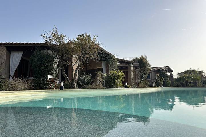 Cottage for 6 people, with pool and garden in Sardinia