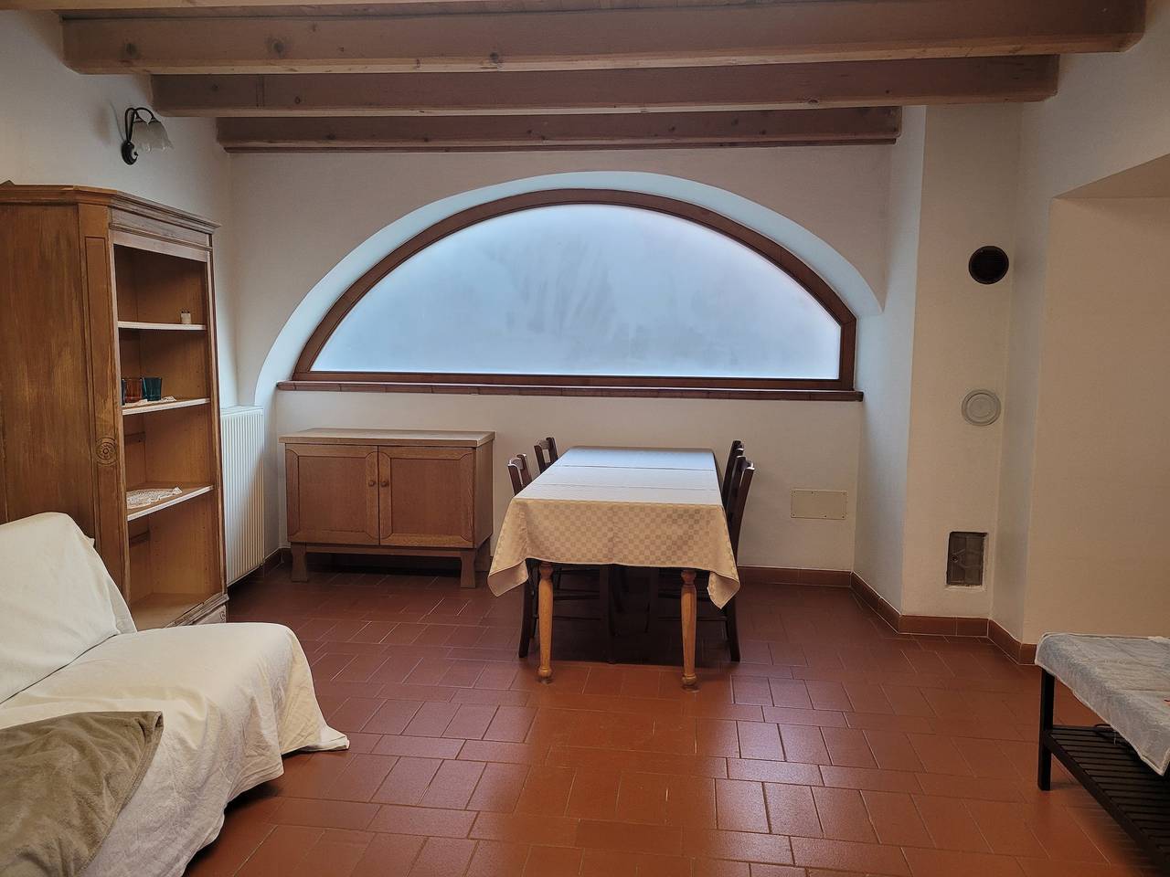 Entire apartment, Apartment 'Casa Sole' with Mountain View, Balcony and Wi-Fi in Dro, Garda Mountains