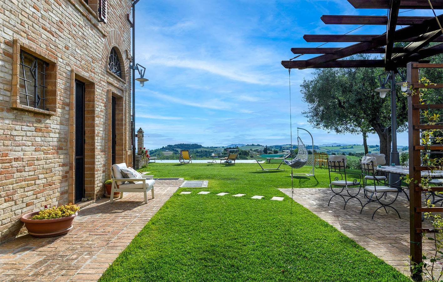 Casa de vacaciones para 12 personas con piscina in Macerata, Provincia de Macerata