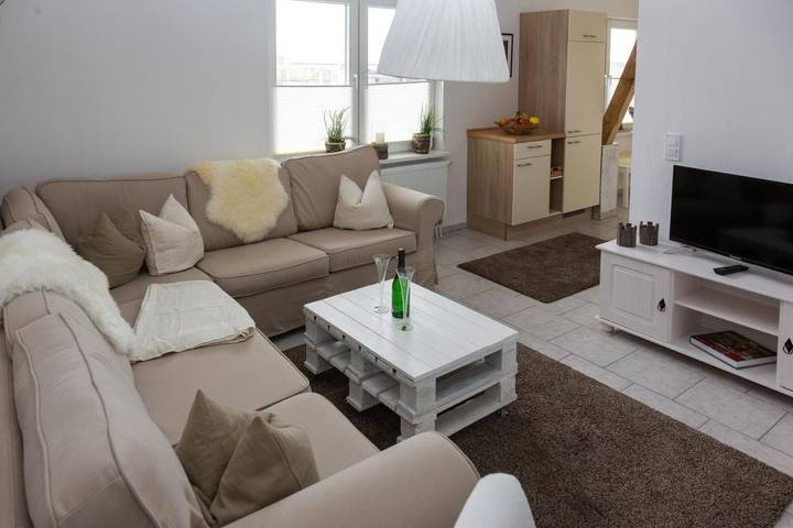 Ferienwohnung für 4 Personen, mit Terrasse und Garten sowie Ausblick