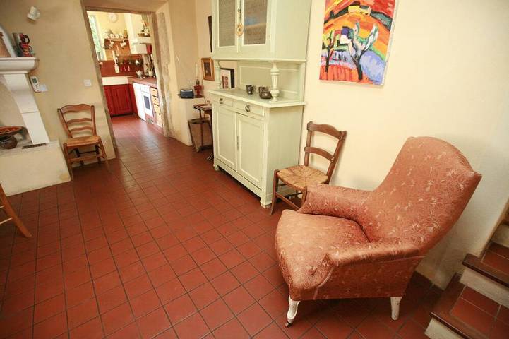 Gîte pour 10 personnes, avec jardin à Lagarde-Paréol - 2