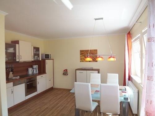 Ferienwohnung für 4 Personen, mit Terrasse und Garten in Göhren - 3