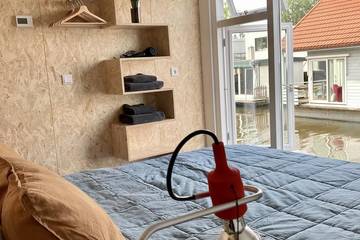 Apartment for 3 People in Amsterdam Zuid, North Holland, Photo 4