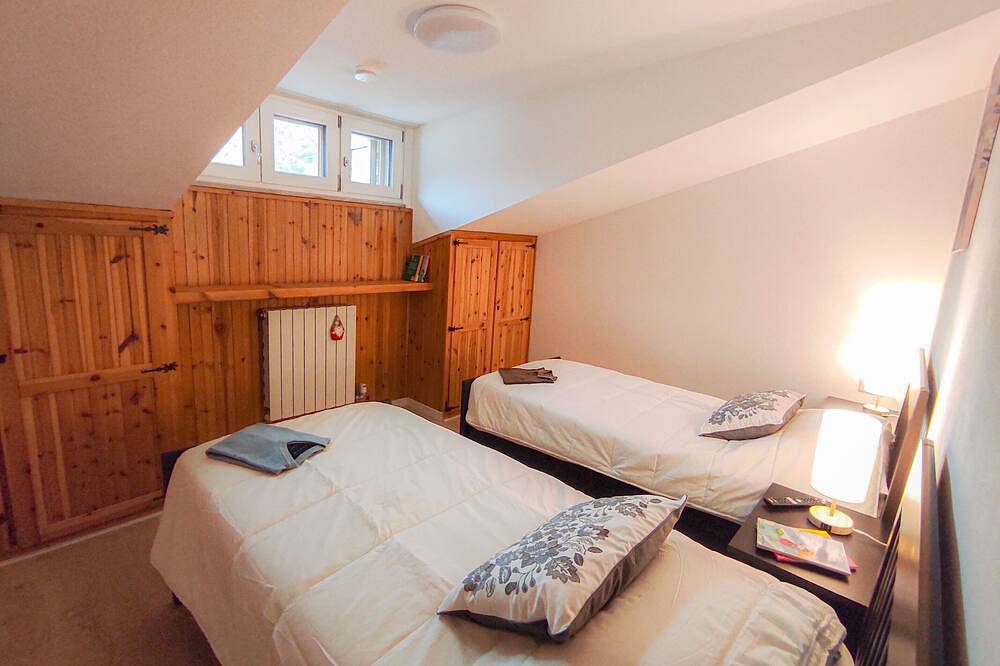 Appartamento intero, Appartamento incantevole con camino in Edolo (Borgo), Edolo