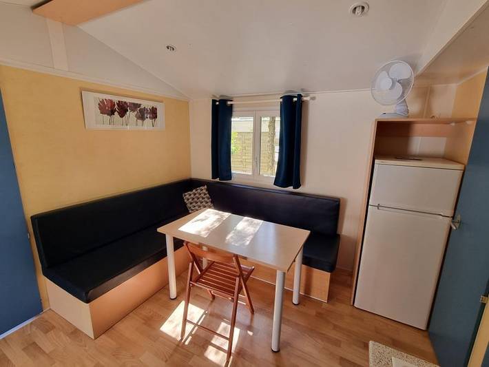 Mobil home pour 5 personnes, avec bassin pour enfant à Saint-Jean-de-Valériscle - 3