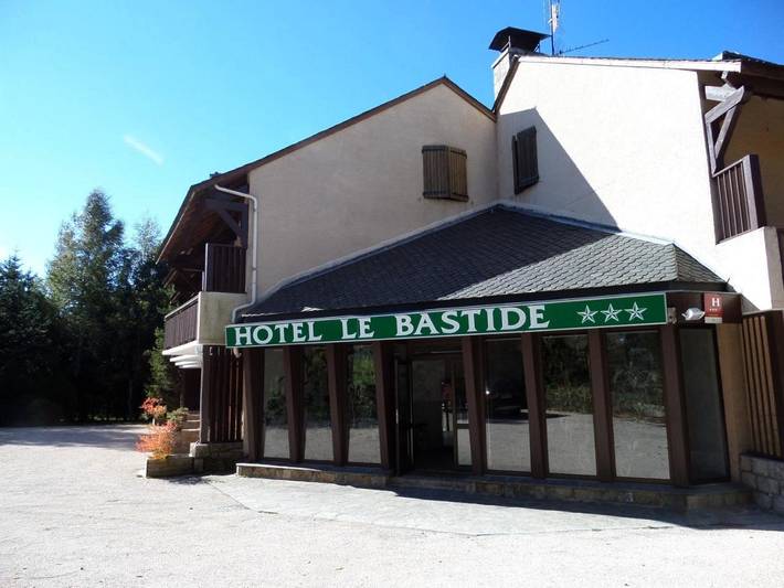 Hôtel pour 3 personnes, avec Balcon ainsi que Terrasse et Jardin