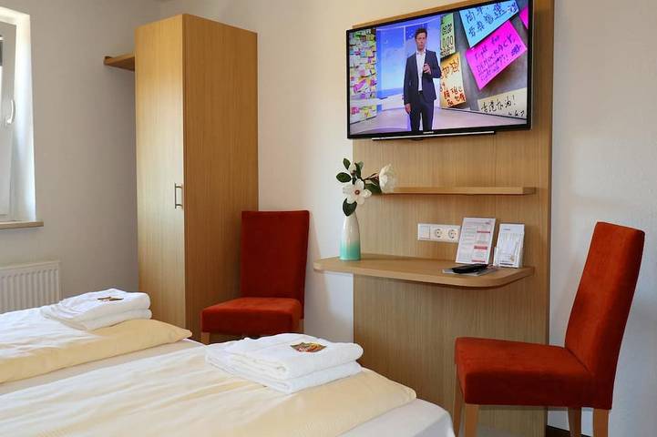 Doppelzimmer, Kat A, Nichtraucher, Wc und Dusche - Hotel Werneths Landgasthof in Europa-Park, Rheinhausen