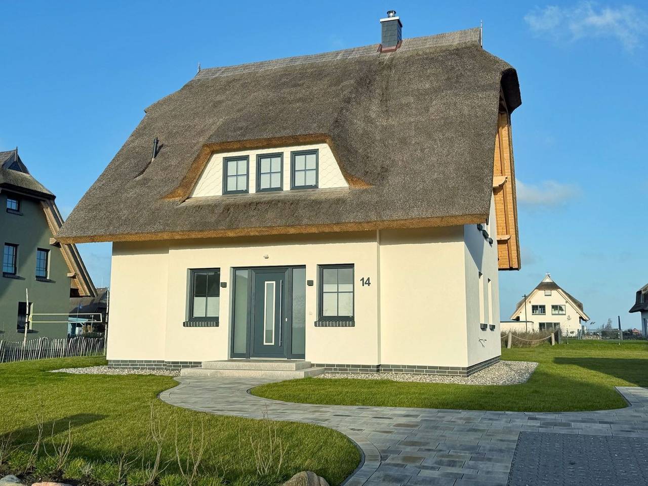 Reethaus "Meerzeit" mit Kamin, Sauna und 3 Schlafzimmern - Ferienhaus mit Sauna und Kamin in Lancken, Dranske