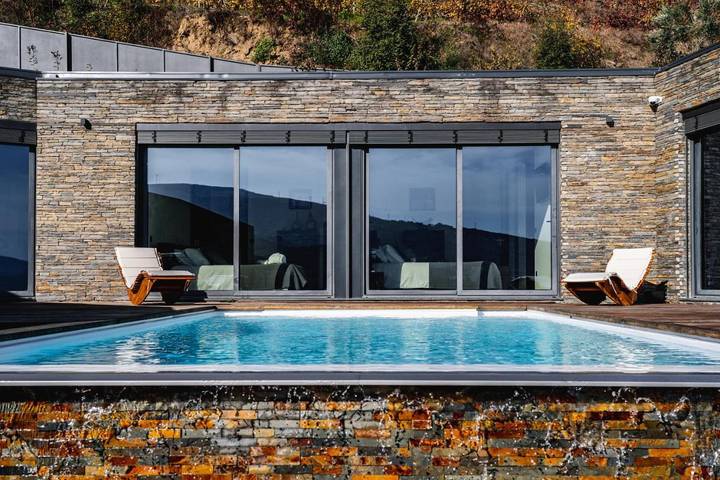 Location de vacances pour 4 personnes, avec jardin ainsi que piscine et vue dans Mesão Frio - 2