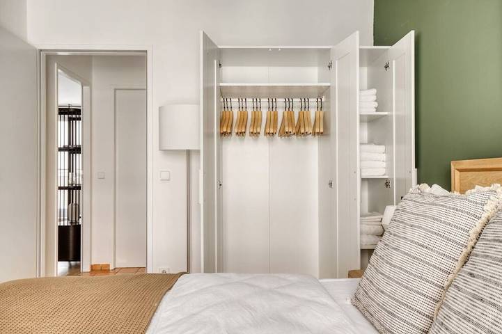 Ganze Wohnung, Historic Leopoldstadt 2Br w/ Elevator, nr Donau Island, by Blueground in Wien, Donau Niederösterreich