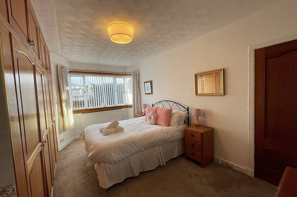 Ferienhaus-Eigenes Badezimmer-Familie-Gartenblick in Renfrewshire