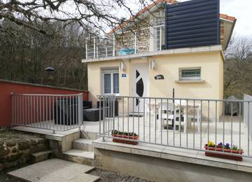 Gîte pour 2 personnes, avec terrasse dans l' Aveyron