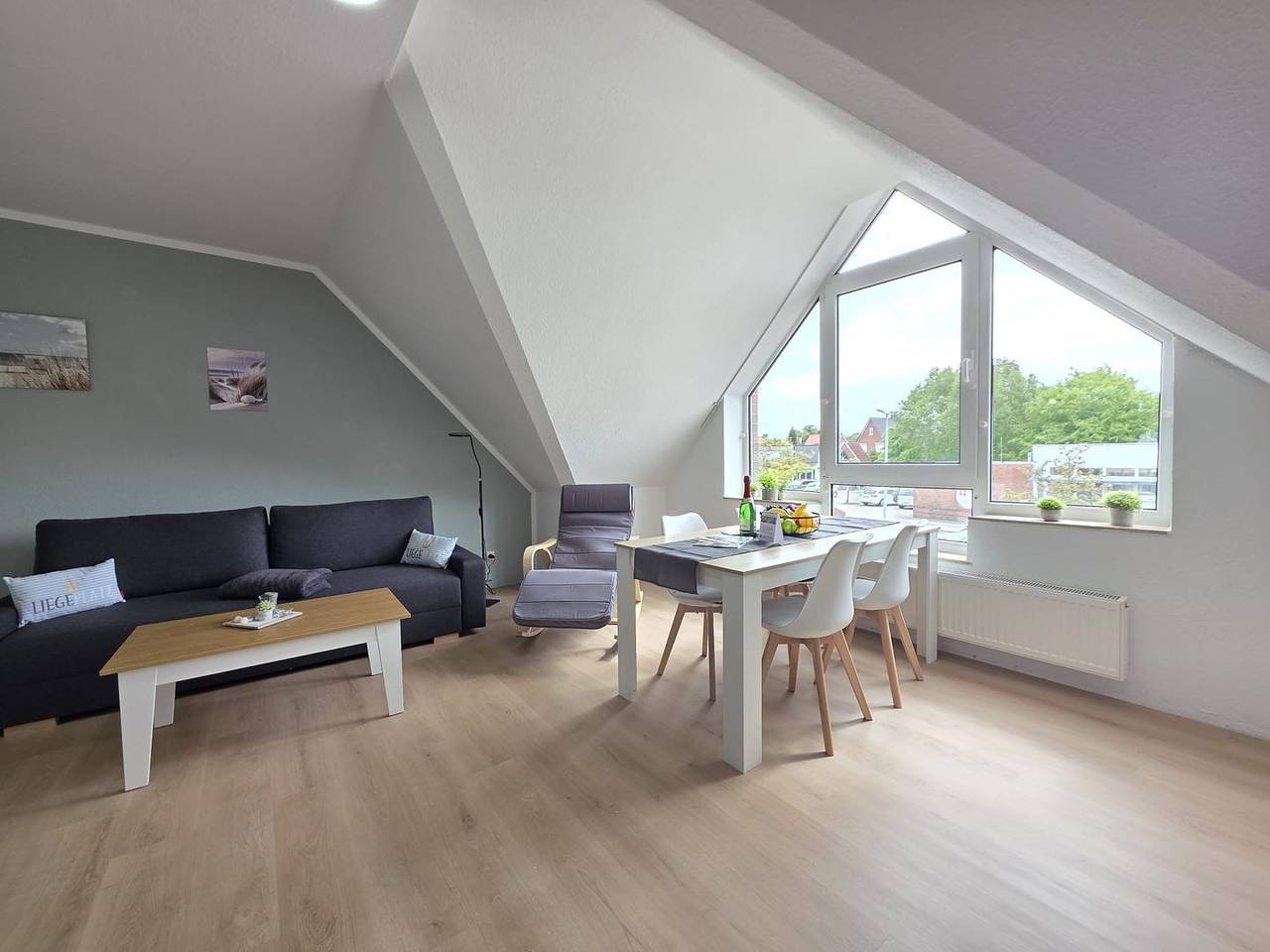 Ganze Wohnung, Ferienwohnung Dünenwind – Stilvolle Ferienwohnung in Norden-Norddeich für 2–4 Personen in Norden, Norden und Umgebung