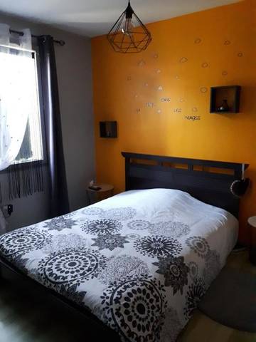 Chambre d’hôte pour 2 personnes, avec jardin à Saintes
