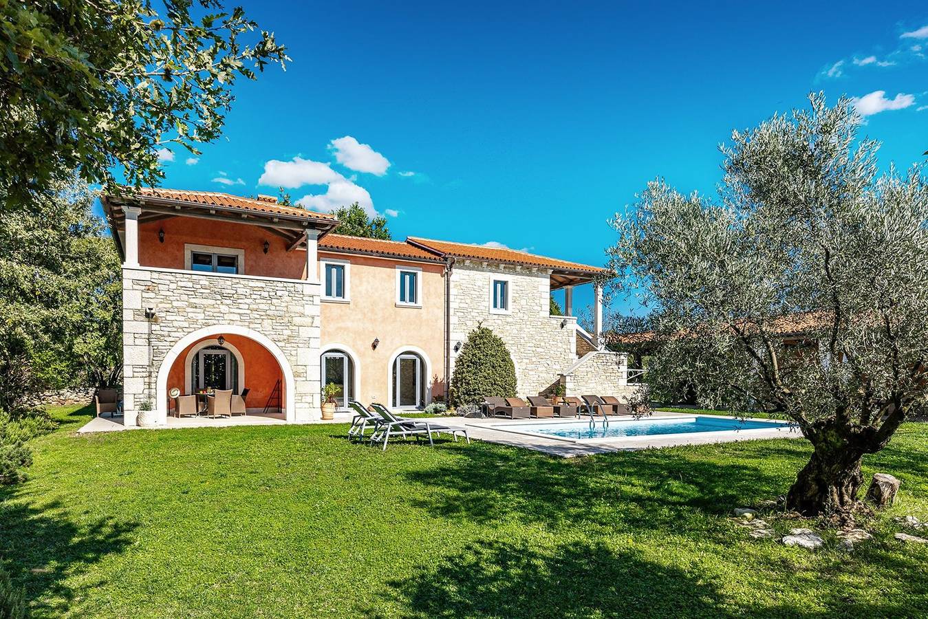 Casa vacanza a Gimino a partire da 312€ a notte
