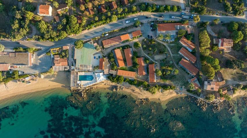 Ferienhaus für 4 Personen, mit Terrasse und Garten sowie Pool in Porto Pollo (Korsika)