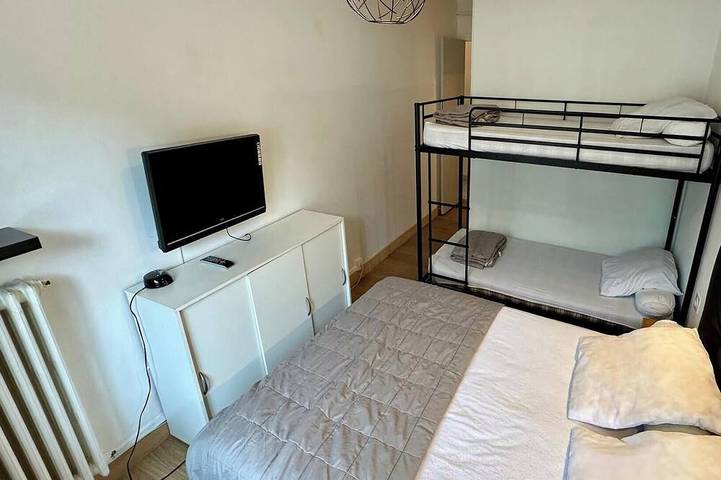 Gîte pour 8 personnes, avec jardin et terrasse dans Gare Du Mont Dore - 3