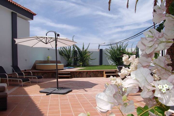 Villa für 6 Personen, mit Balkon und Whirlpool sowie Garten in Gran Canaria Süd