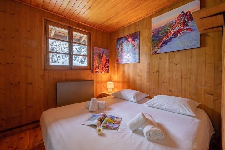 Chalet Petit Poucet 2Br Retreat in forest in Les Grandes Montets, Chamonix-Mont-Blanc