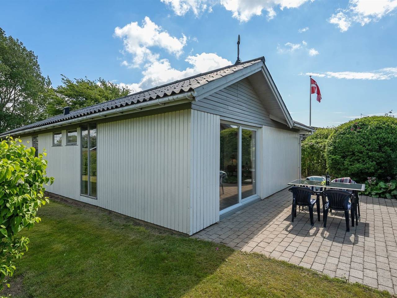 "Rise" - 250m from the sea in Hesseløje, Fåborg