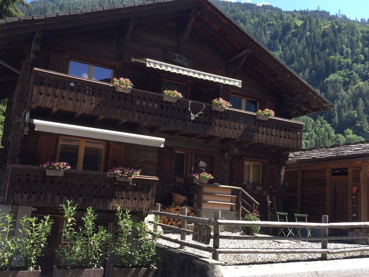 The cosy Isba - Chambre d hôtes - Val de Bagnes - Verbier in Versegères, Bagnes