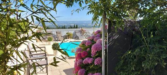 Cottage pour 4 personnes, avec vue ainsi que jardin et piscine à Montréal (Lanquedoc-Roussillon)