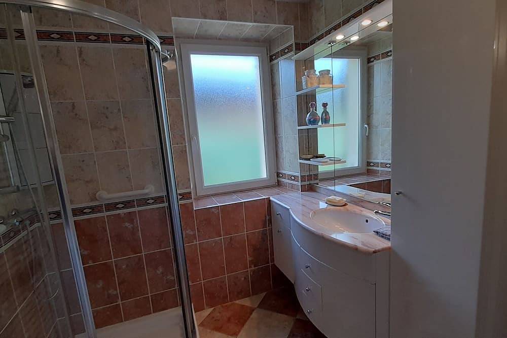 Gîte spacieux avec jardin, Wifi, animaux admis in Thorigné-sur-Dué, Sarthe