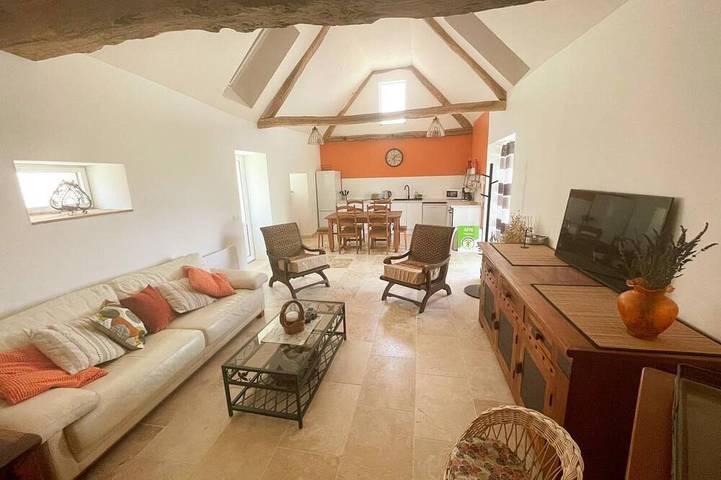 Gîte pour 4 personnes, avec jardin à Azay-sur-Cher