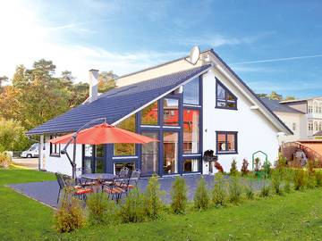 Ferienhaus für 6 Personen, mit Sauna und Terrasse in Breege