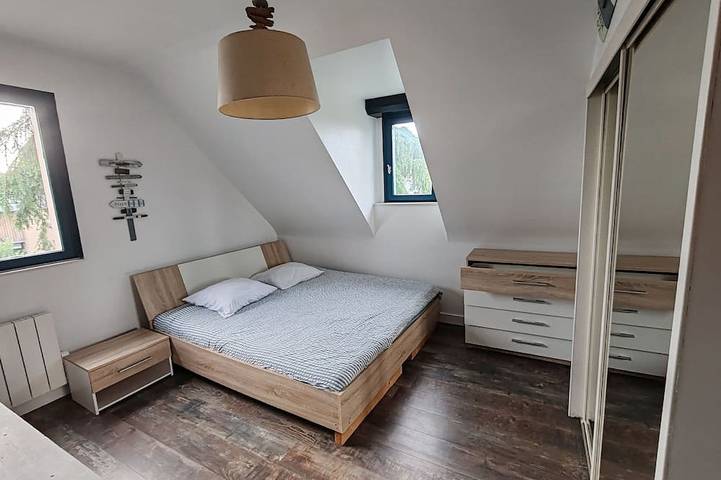 Location de vacances pour 5 personnes, avec terrasse et jardin à Saint-Jouan-des-Guérets - 4