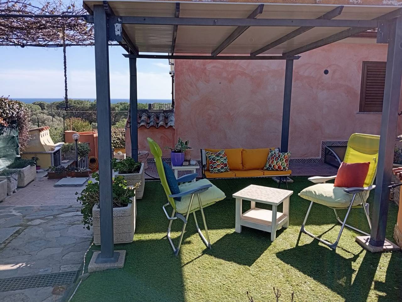 Casa Vacacional 'Gli Amici Di Adry' con Vista al Mar, Wi-Fi y Aire Acondicionado in Siniscola, Provincia de Nuoro