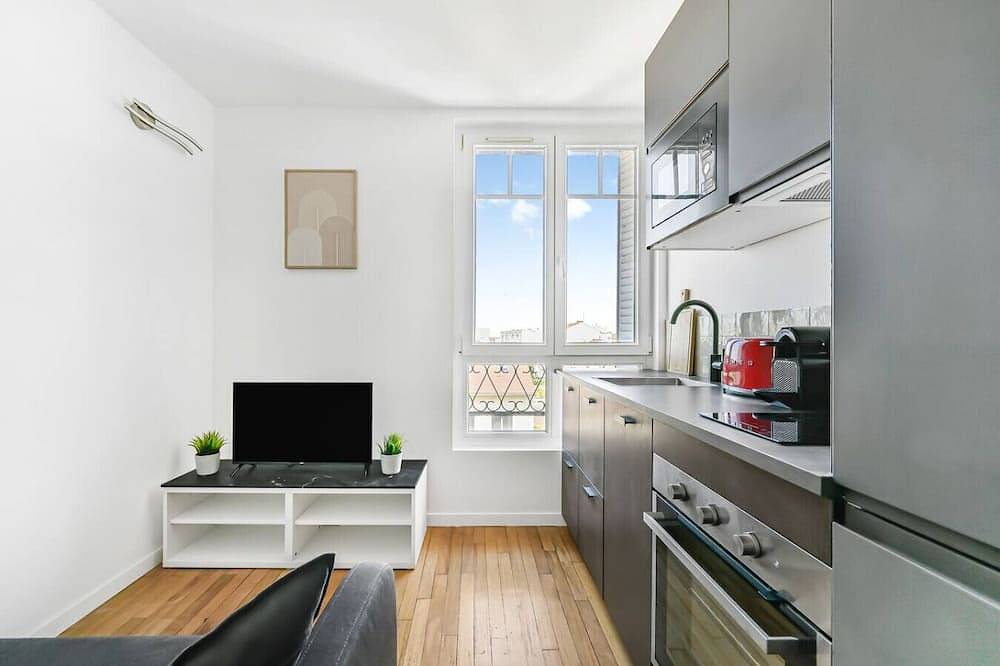 Entire apartment, Sublime apartment La Défense Paris Gare 2Pers in Nanterre, Hauts-de-Seine