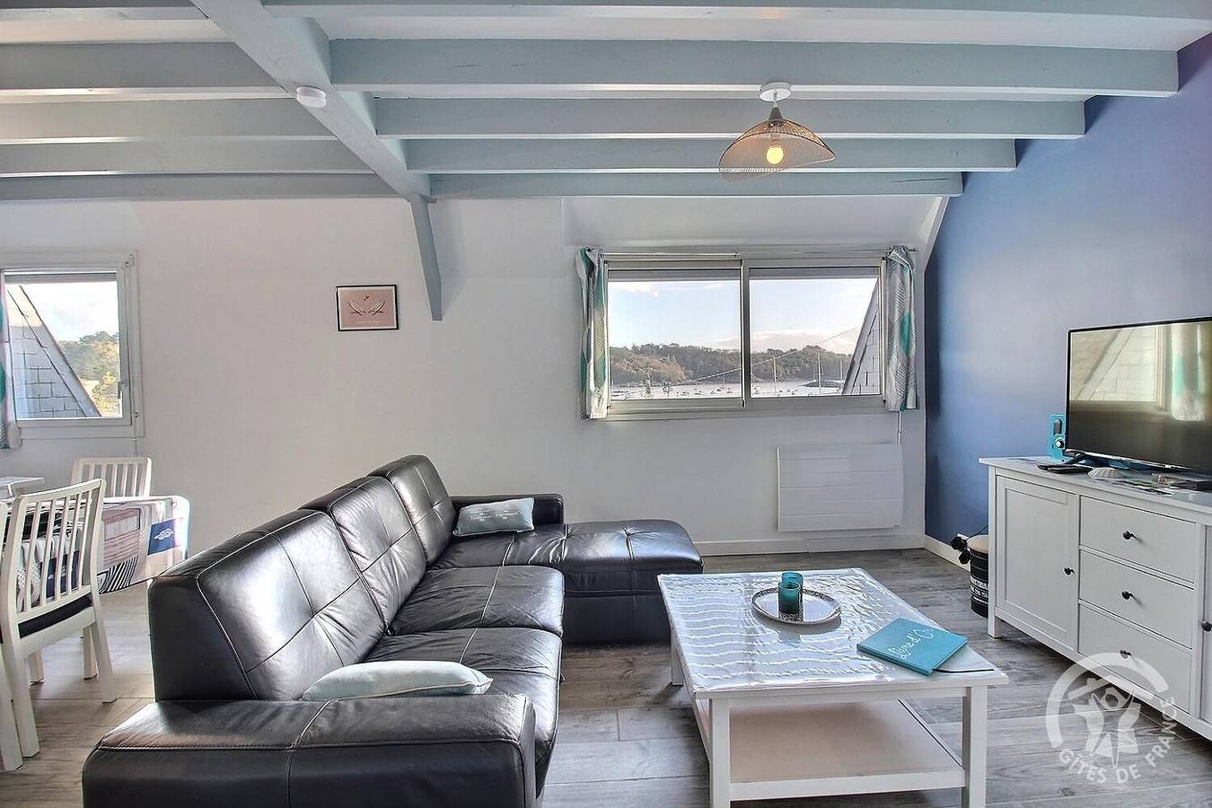 De la Marina in Lézardrieux, Costa de granito rosa