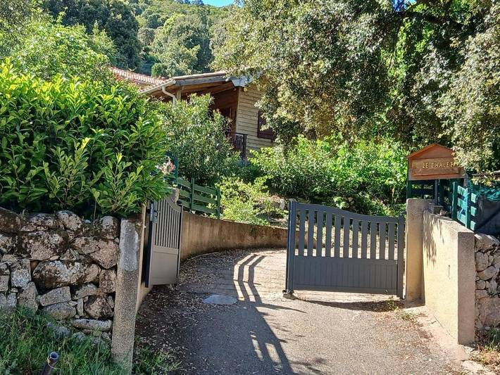Location de vacances pour 3 personnes, avec terrasse dans Bisinao
