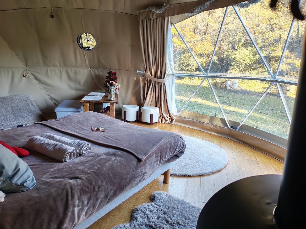 Studio entier, Maison d'hôtes 'La Cabane Aux Chevaux' avec jardin privé in Varages, Région de Brignoles