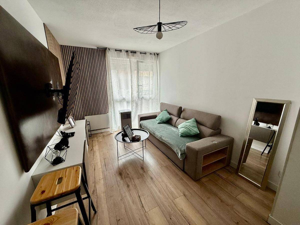 Appartement entier, Évasion chic à Aucamville - Parking Privé - Clim in Aucamville, Toulouse et ses environs
