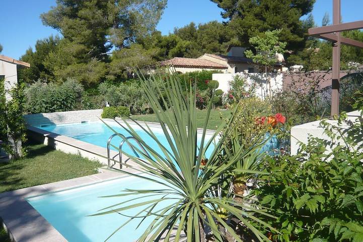Gîte pour 4 personnes, avec terrasse et jardin