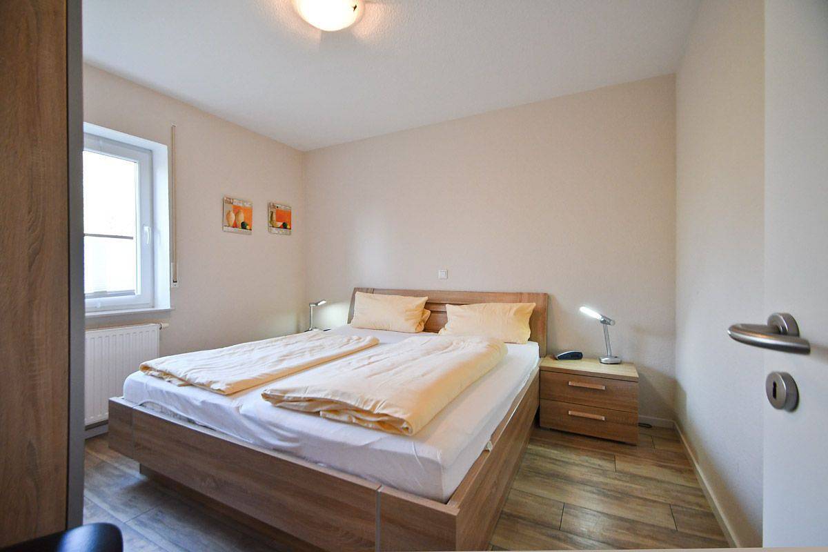 Entire apartment, Vacation apartment for 2 people with terrace in Norddeich, Norden and Surroundings