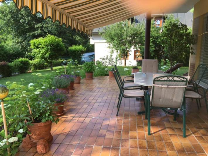 Ferienwohnung für 4 Personen, mit Terrasse und Garten sowie Ausblick in Villach