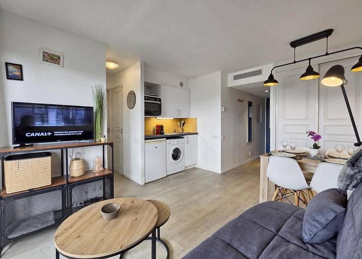 Gîte pour 4 personnes, avec terrasse et piscine dans Office De Tourisme Cannes La Bocca - 3