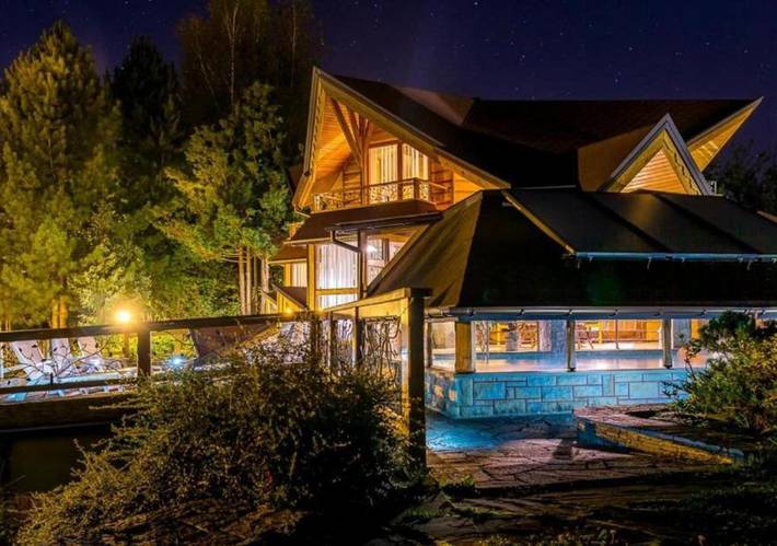 Dom wakacyjny dla 6 osób, z Balkon i Jacuzzi oraz Taras i Ogród w Nowy Sącz