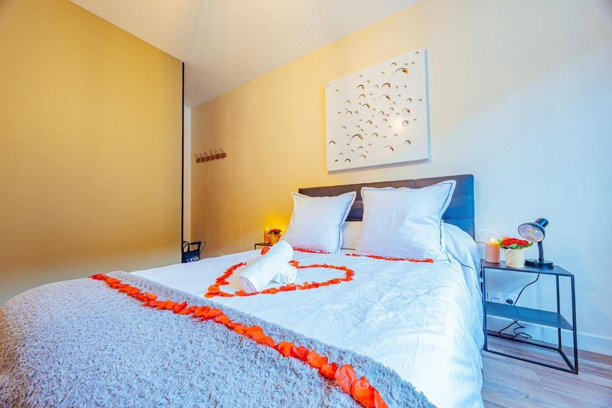 Appartement entier, One-Bedroom Apartment in Ax-les-Thermes, Pyrénées