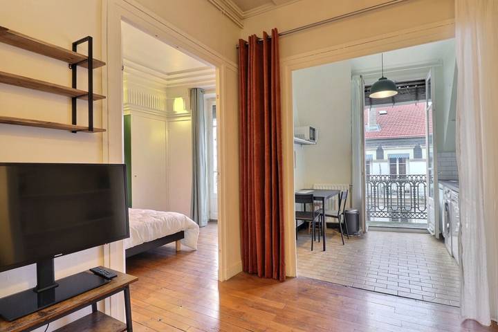 Appartamento intero, Appartamento vacanze per 2 persone con balcone in Lione, Lione e dintorni
