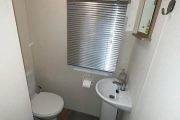 Glamping for 6 People in Northampton, Northamptonshire, Photo 4