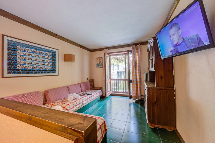 Baita per 4 persone, con balcone, adatto a famiglie con bambini a Sestriere e dintorni