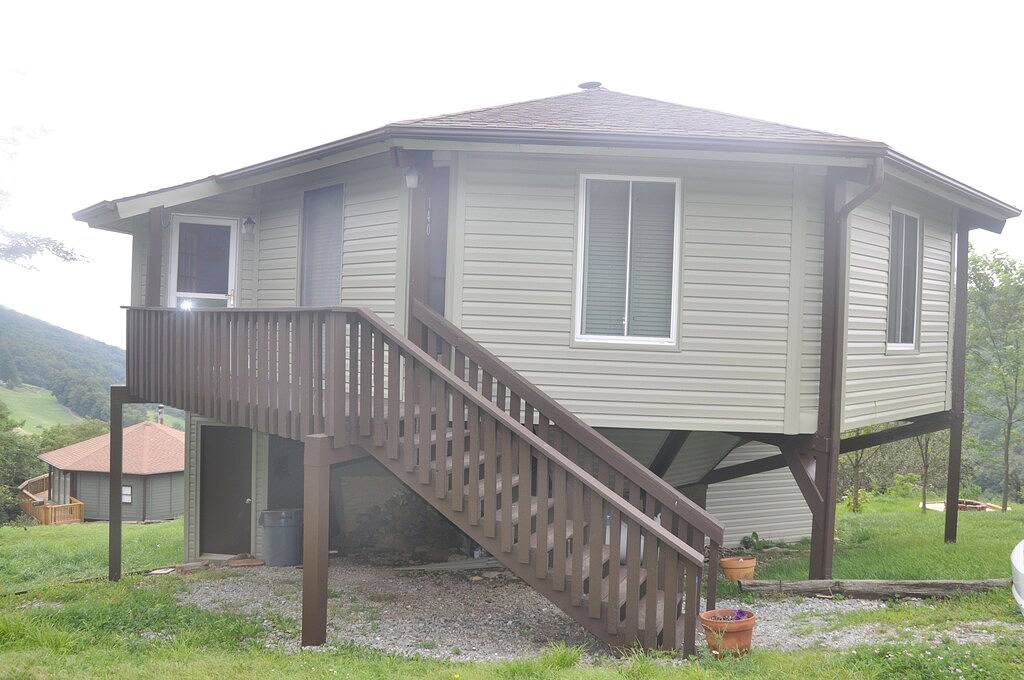 Platz, Aussicht, Bergcharme - und zwei aktualisierte Badezimmer! in Blue Ridge Parkway, Seven Devils